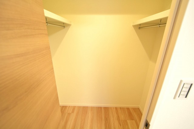 シャルム成城 洋室1