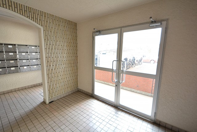 シャルム成城 エントランス