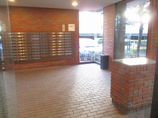 幡ヶ谷ハウス エントランス