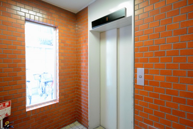 カーサ第二蒲田 エントランス