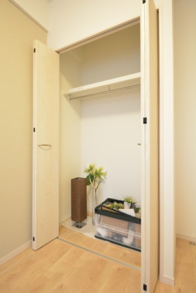 クリオ八幡山壱番館 洋室2