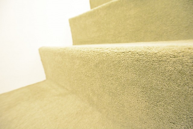 玉川サンケイハウス (11)階段・滑り止めカーペット