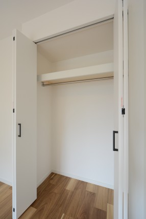 クレール三田 洋室