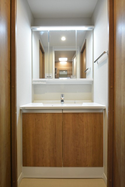 クレール三田 洗面室