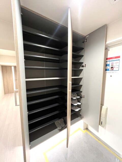 本郷壱岐坂ハイツ 玄関廊下