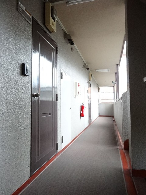 グランドメゾン碑文谷　玄関前