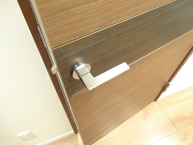 グランドメゾン碑文谷　洗面室扉