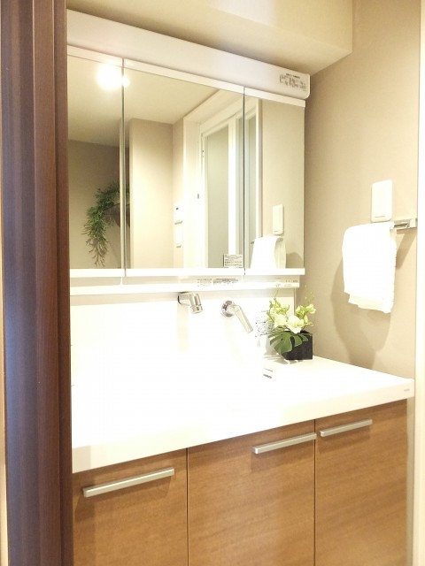黎明マンション　洗面化粧台