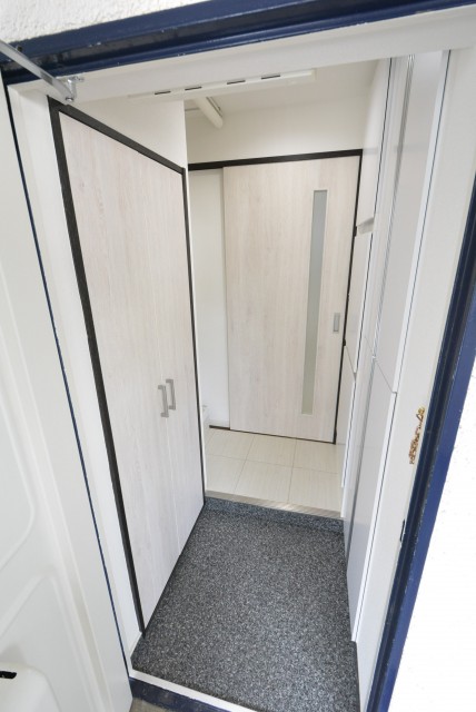 秀和奥沢レジデンス　玄関