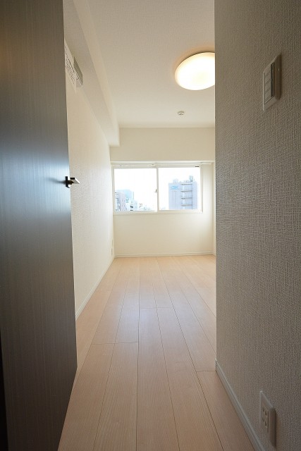 エイト大森ハイツ　5.4帖の洋室