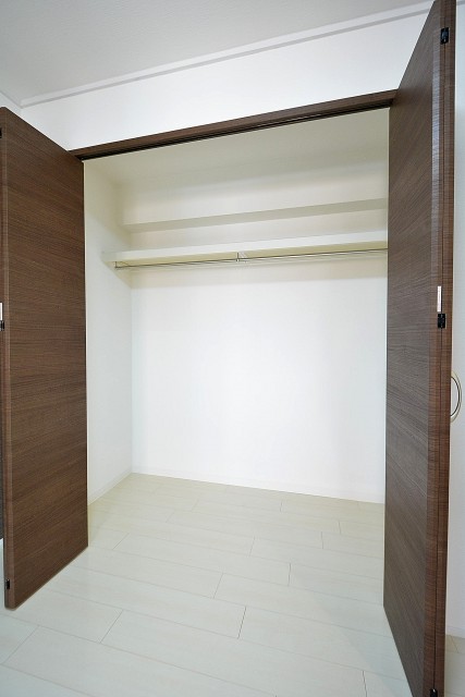 ハイネス小石川　4.2帖洋室クローゼット