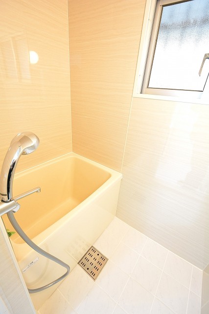 ハイツサト赤坂　バスルーム