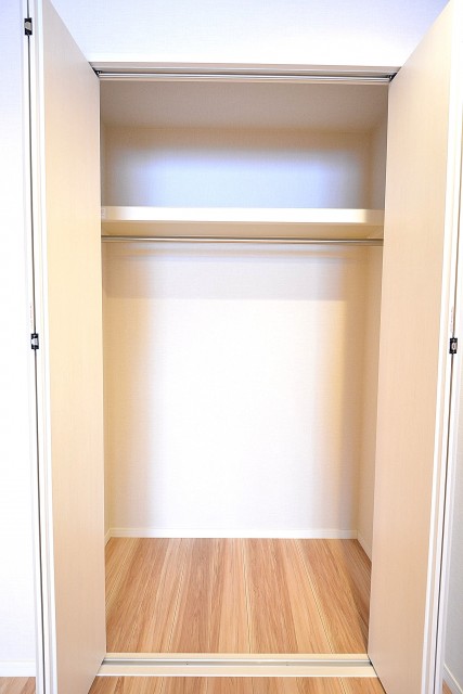 代官山マンション　ベッドルーム②クローゼット