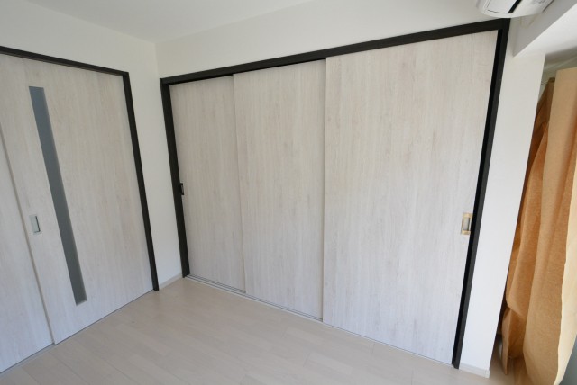秀和奥沢レジデンス　クローゼット