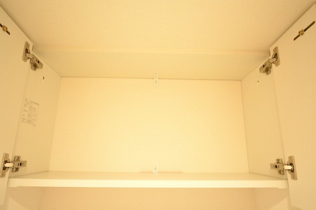 カーサ第2蒲田　トイレの収納棚