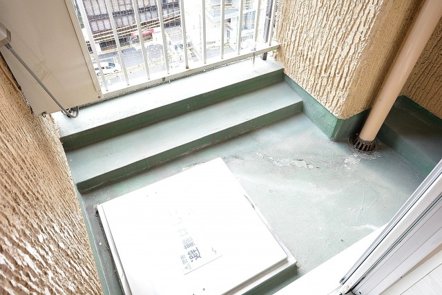 ブリリアンス五反田　4.7帖のベッドルーム　バルコニー