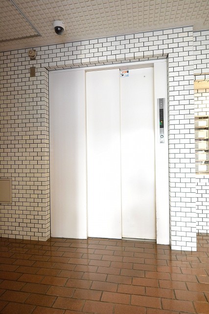 マートルコート奥沢　エレベーター