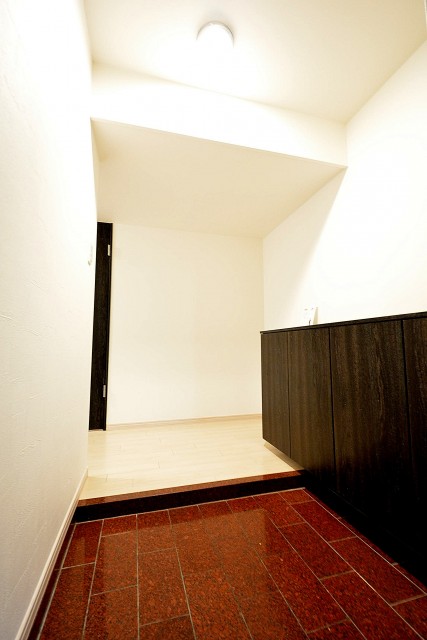 ドミール南青山　玄関