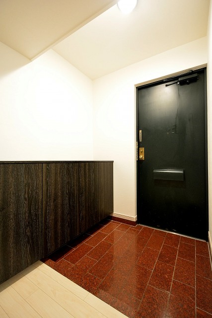 ドミール南青山　玄関