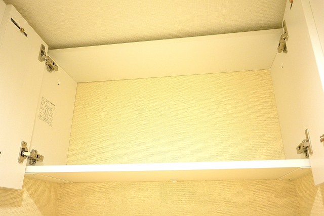 ヴァンヴェール世田谷　トイレ収納