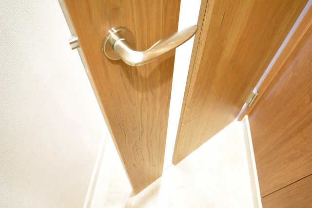 ヴァンヴェール世田谷　ＬＤＫ扉