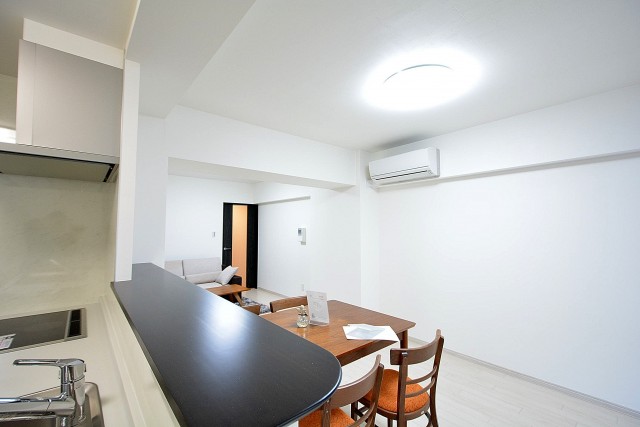 ドミール南青山　キッチン