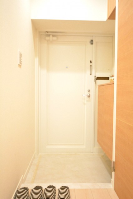 玉川スカイハイツ　玄関ホール