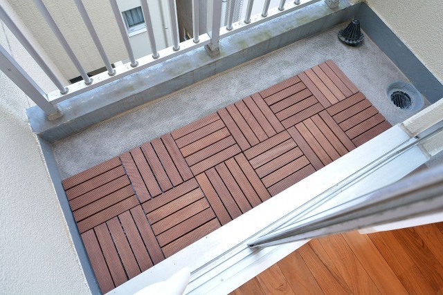 大森ロイヤルハイツ　洋室約11.0帖側のバルコニー