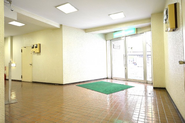 ヴァンヴェール世田谷　エントランスホール