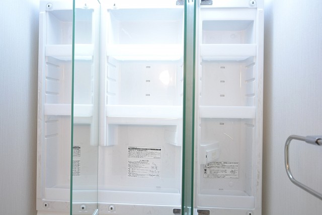 秀和奥沢レジデンス　洗面化粧台