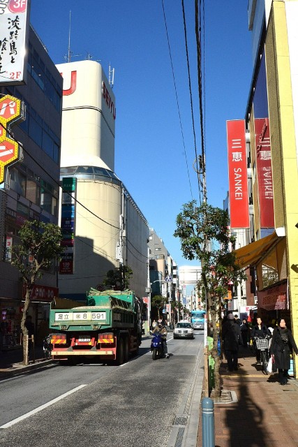 レグノ・スイート三軒茶屋　商店街