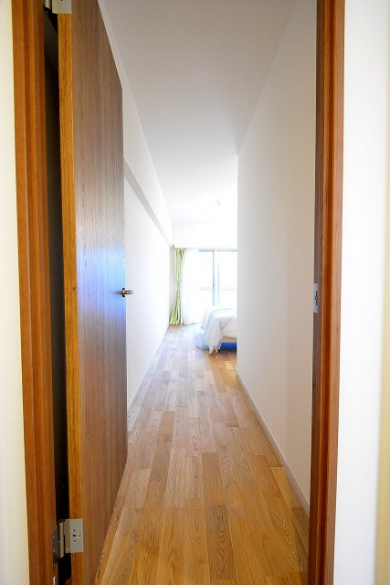 南進マンション　8.7帖洋室②