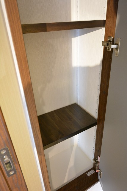 ドルメン五反田　リネン庫