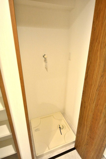 ニックハイム多摩川　洗濯機置場