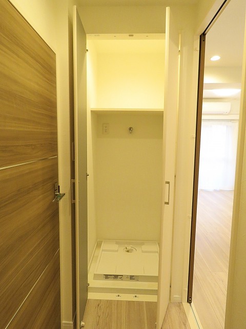 青葉台ハイツ　洗濯機置場