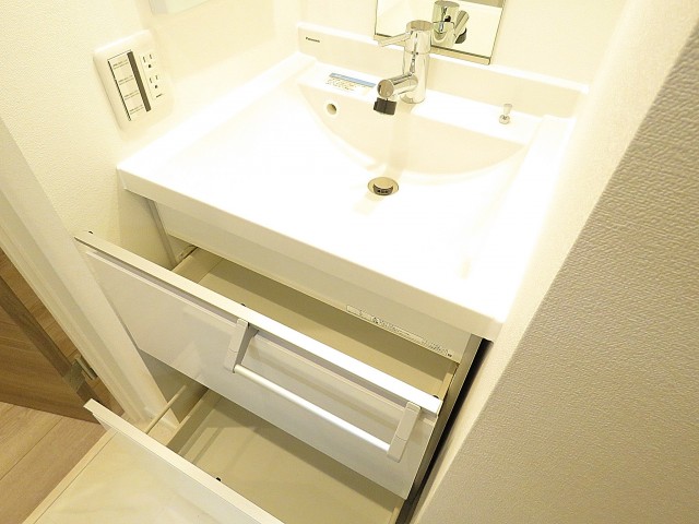 青葉台ハイツ　洗面化粧台