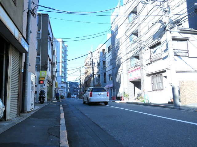 アドリーム東麻布　前面道路