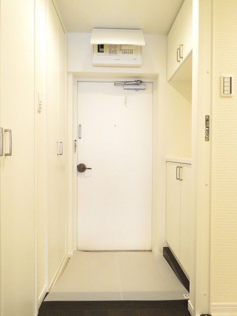 日興ロイヤルパレス元麻布　玄関ホール