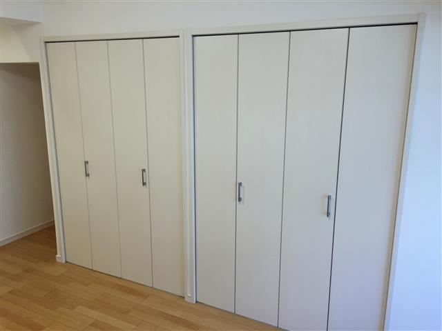 アルカディア経堂　リビングダイニングキッチン収納