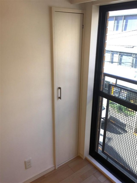 アルカディア経堂　リビングダイニングキッチン収納