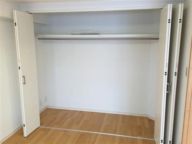 アルカディア経堂　洋室約6.8帖収納