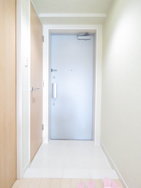 レグノ・スイート三軒茶屋　玄関ホール