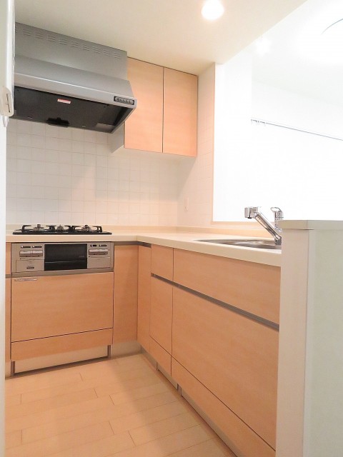 レグノ・スイート三軒茶屋　キッチン