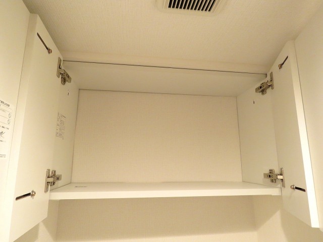西蒲田スカイハイツ　トイレの吊戸棚