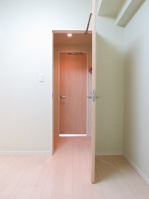 レグノ・スイート三軒茶屋　ウォークインクローゼット