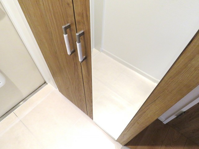 東池袋ハイツ弐番館　シューズＢＯＸ