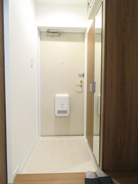 東池袋ハイツ弐番館　玄関ホール