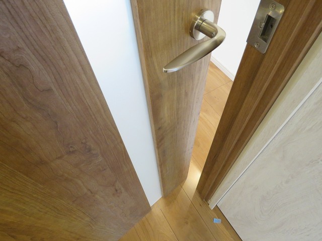 目白ローヤルコーポ　ＬＤＫ扉