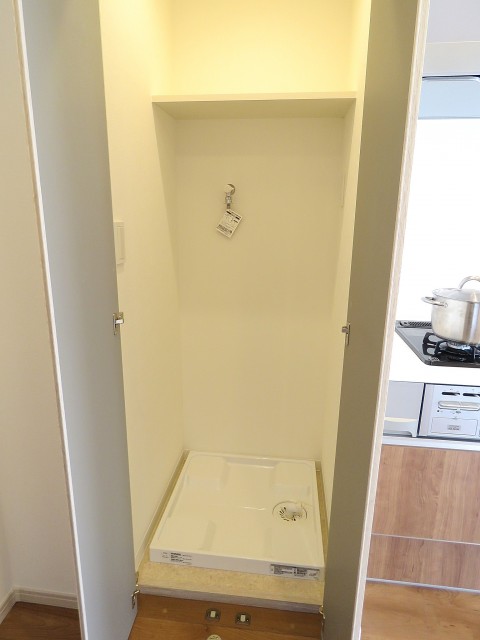 目白ローヤルコーポ　洗濯機置場