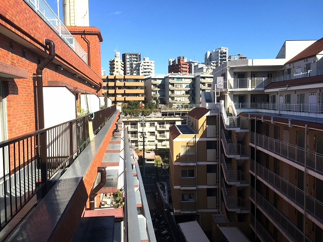 ハイネス小石川　廊下カウンター